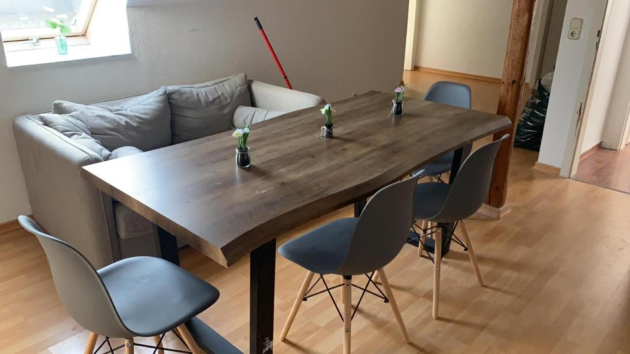 Zimmer In Wohnung Monteure Apartment Kuche Modern Enger Exteriör bild